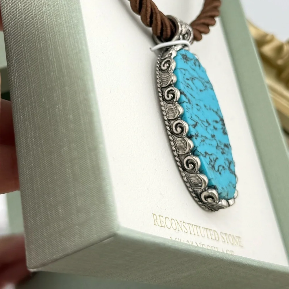 Atterri Turquoise-Style Reconstituted Stone Pendant Necklace –Western Boho Style - Picture 7 of 7